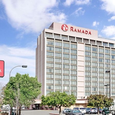 Ramada By Wyndham Reno Hotel & Casino Eksteriør billede