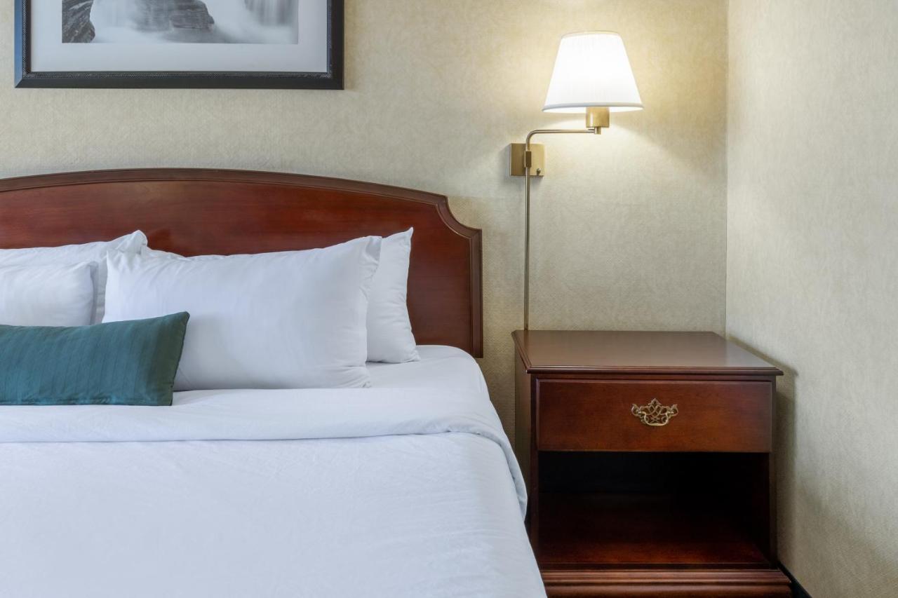 Ramada By Wyndham Reno Hotel & Casino Eksteriør billede