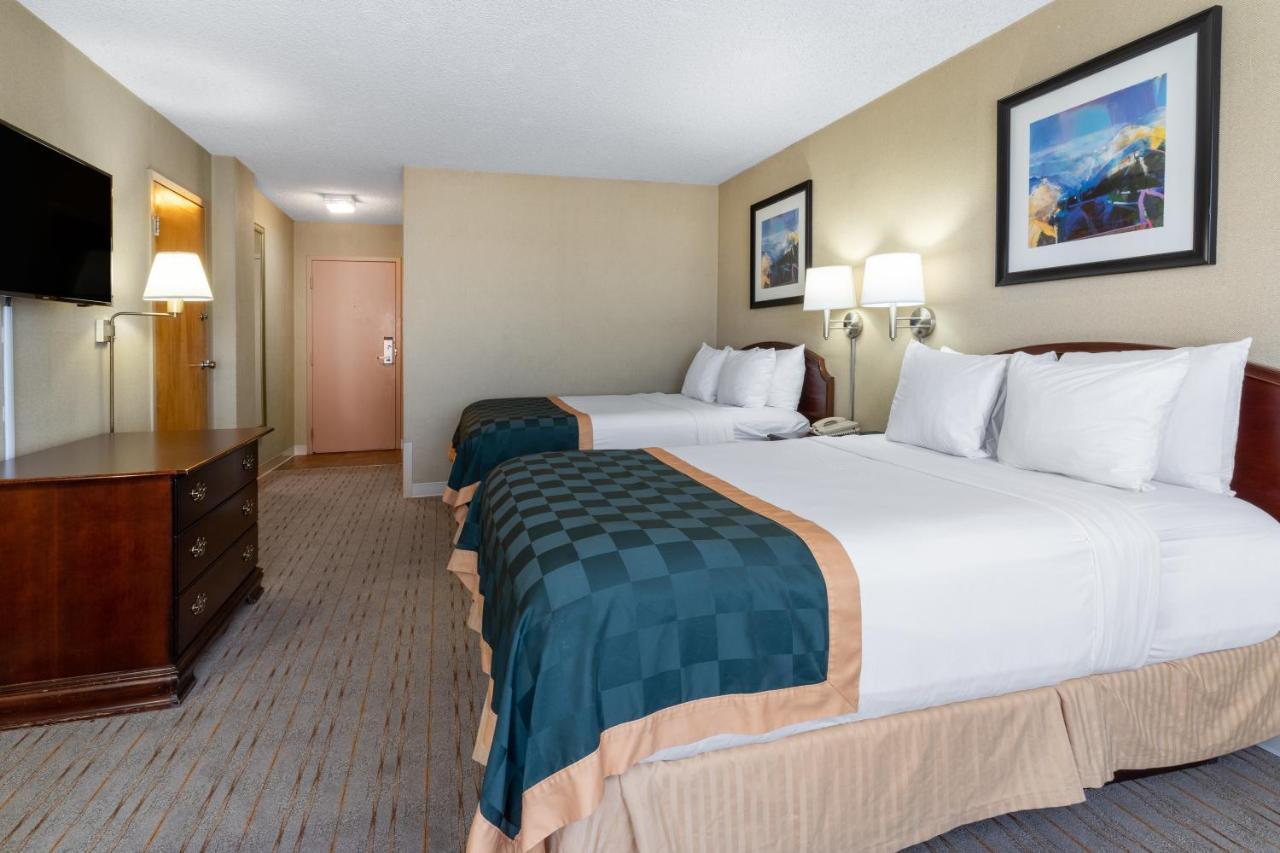 Ramada By Wyndham Reno Hotel & Casino Eksteriør billede