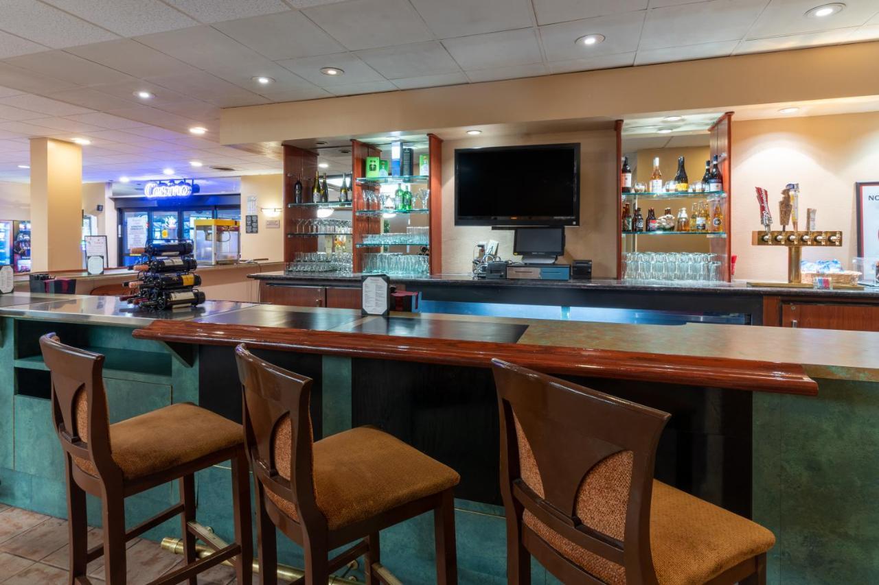 Ramada By Wyndham Reno Hotel & Casino Eksteriør billede