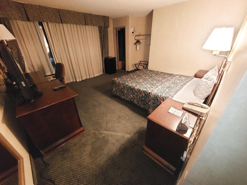 Ramada By Wyndham Reno Hotel & Casino Eksteriør billede