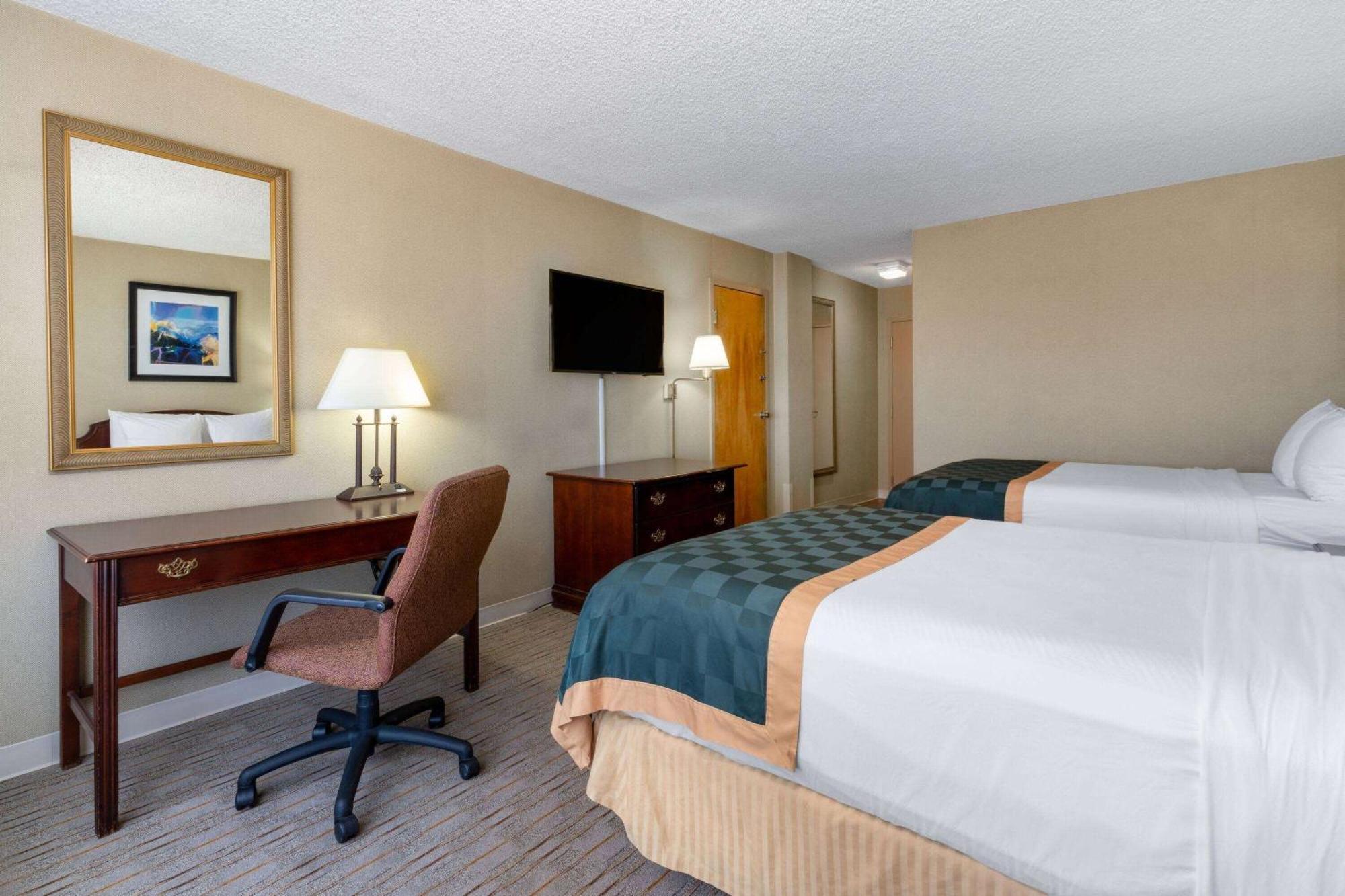 Ramada By Wyndham Reno Hotel & Casino Eksteriør billede
