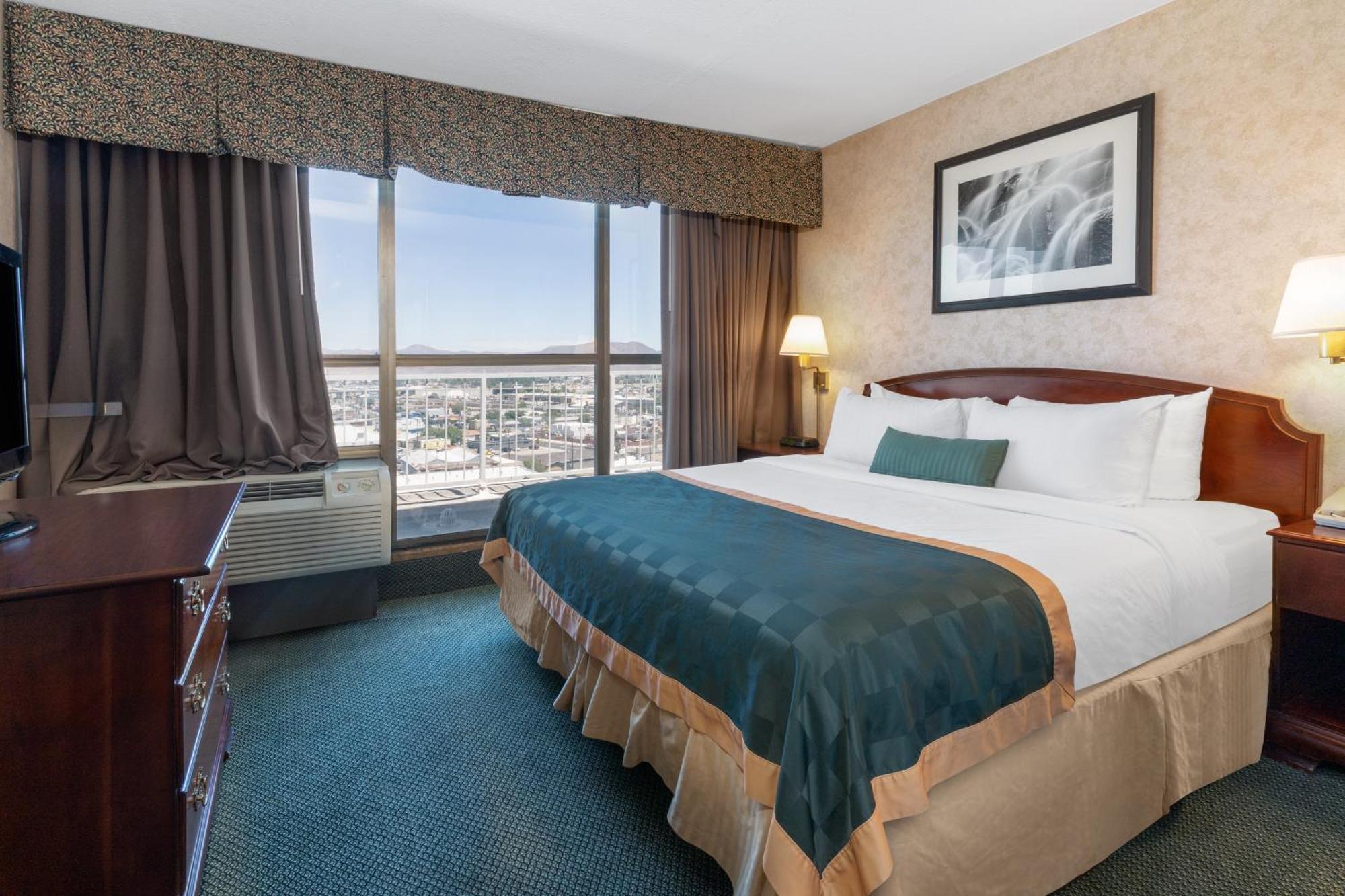 Ramada By Wyndham Reno Hotel & Casino Eksteriør billede