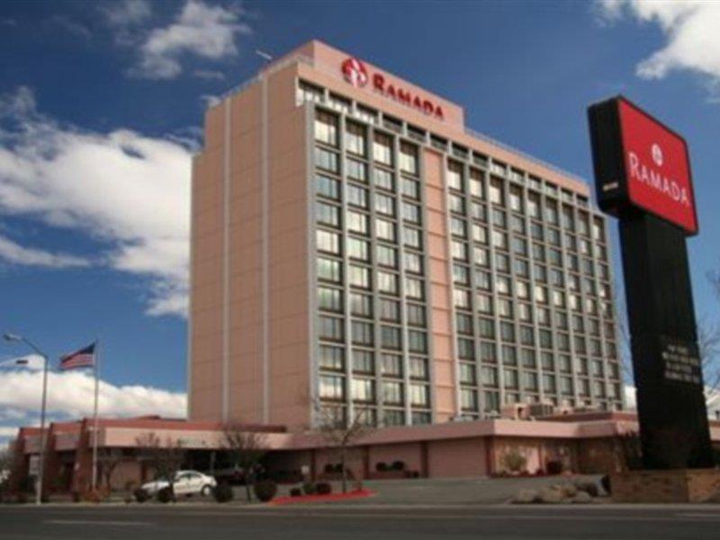 Ramada By Wyndham Reno Hotel & Casino Eksteriør billede